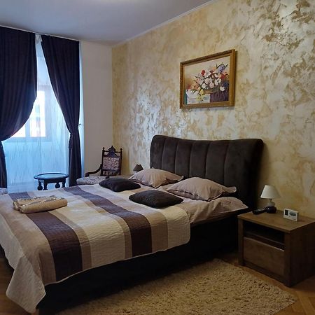 Republicii Apartment บราชอฟ ภายนอก รูปภาพ