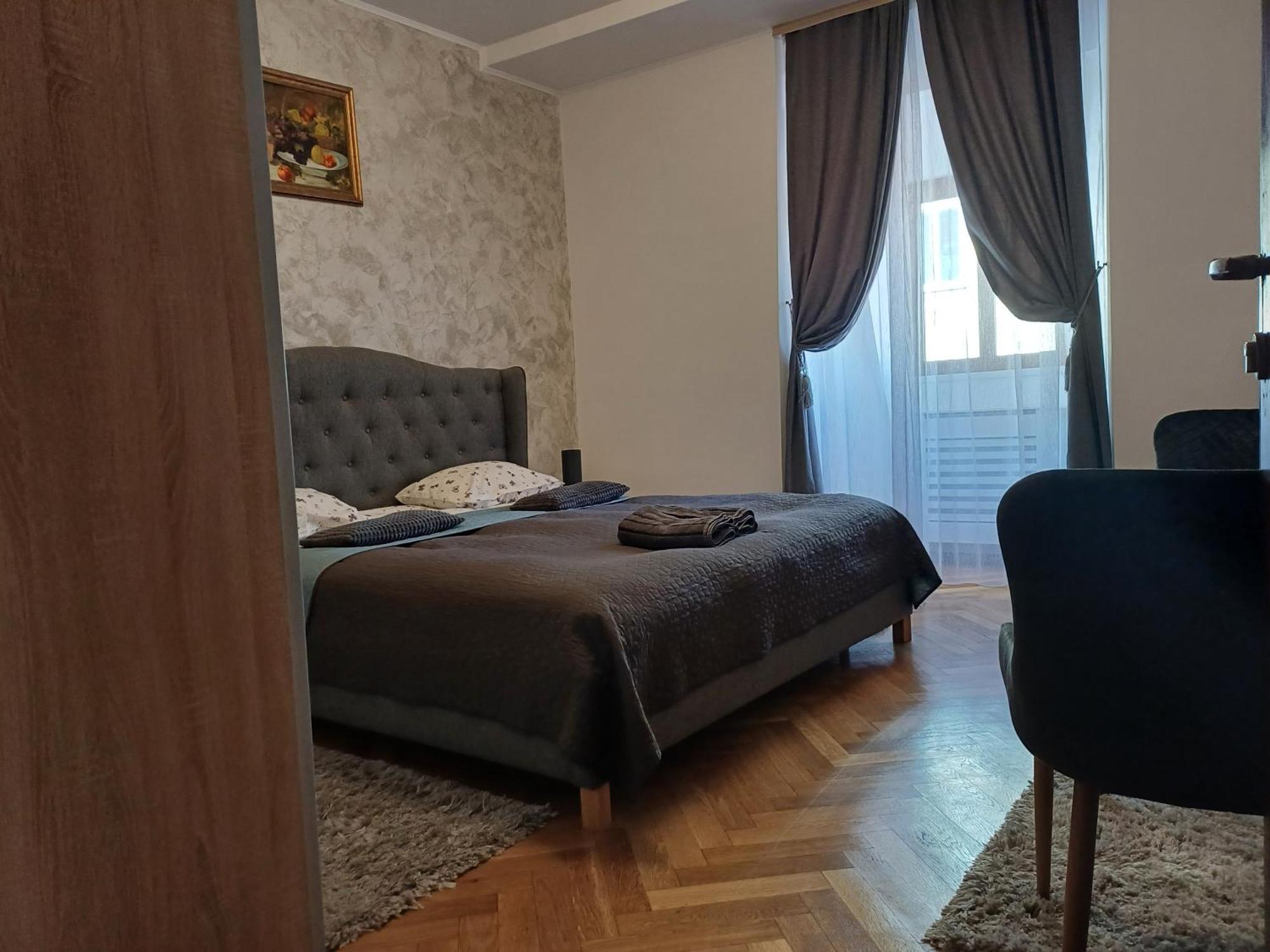 Republicii Apartment บราชอฟ ภายนอก รูปภาพ